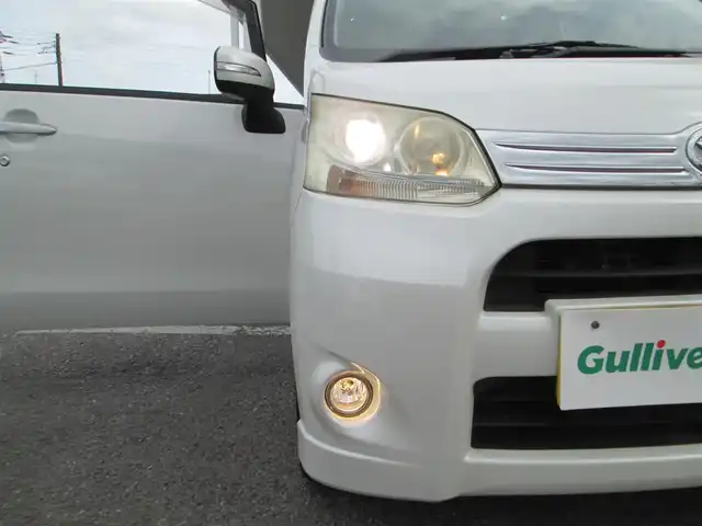 ダイハツ ムーヴ カスタム RS 千葉県 2010(平22)年 7.9万km パールホワイトⅢ キセノンライト/純正16インチAW/ウィンカードアミラー/社外オーディオ【CD/MD/SAM/FM】/momoステアリング/オートライト/フォグライト/ETC/スマートキー/純正マット&ドアバイザー/取扱説明書