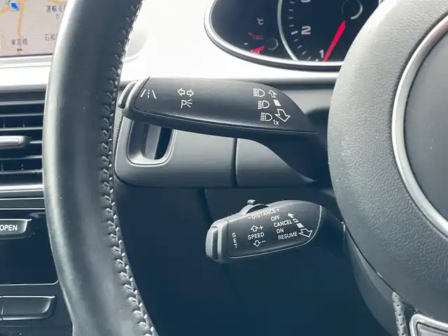 アウディ Ａ４ アバント 2．0 TFSI 山梨県 2015(平27)年 3.6万km グレイシアホワイトメタリック 純正HDDナビ/サンルーフ/Sラインパッケージ/バックカメラ/前席シートヒーター/前席パワーシート/オートライト/HID　アイドリングストップ/パドルシフト/ハーフレザーシート/スペアキー/スマートキー/クルーズコントロール/コーナーセンサー/新車保証書/取扱説明書