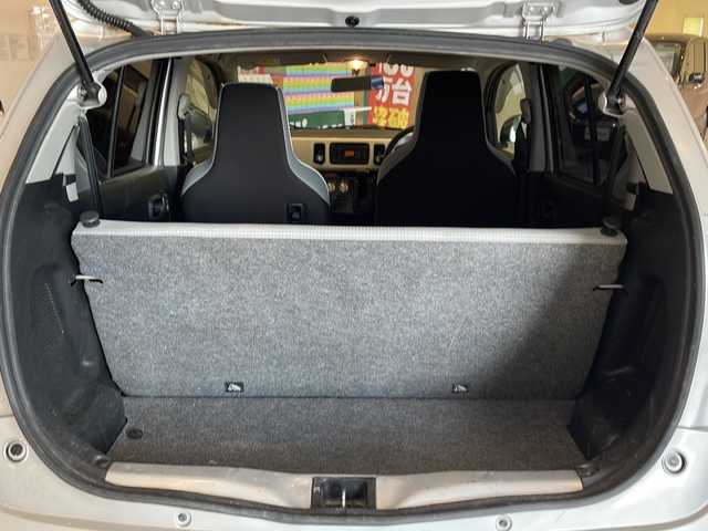 スズキ アルト L 福井県 2018(平30)年 2.4万km シルキーシルバーメタリック ETC/シートヒーター/カーオーディオ/リモコンキー/スペアキー/盗難防止装置/横滑り防止装置/社外フロアマット/純正ドアバイザー