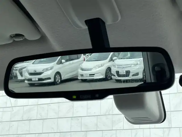 日産 デイズ ルークス ハイウェイスターターボ 愛知県 2015(平27)年 5.2万km ホワイトパール ・純正SDメモリーナビ/・全方位カメラ/・フルセグTV/・CD/DVD再生/・ETC/・ミュージックサーバー（SD録音）/・Bluetooth/USB/AUX接続/・両側パワースライドドア/・純正フロアマット/・純正15インチアルミホイール/・横滑り防止装置/・衝突軽減ブレーキ/・電動格納ミラー/・スマートキー/・プッシュスタート