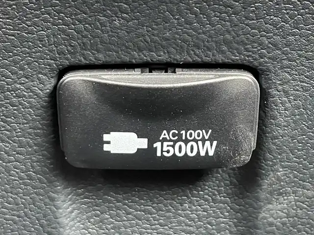 トヨタ プリウス ＰＨＶ A 滋賀県 2021(令3)年 0.5万km プラチナホワイトパールマイカ ワンオーナー/純正８型ディスプレイ/・Bluetooth/フルセグ/・Mira Cast/パノラミックビューモニター/ステアリングリモコン/革巻きステアリング/ステアリングヒーター/ビルトインETC2.0/AC100V/前席シートヒーター/運転席パワーシート/ヘッドアップディスプレイ/パーキングアシスト/LEDオートライト/フォグライト/オートハイビーム/トヨタセーフティセンス/・プリクラッシュセーフティ/・ブラインドスポットモニター/・レーントレーシングアシスト/・クリアランスソナー/・パーキングサポートブレーキ/・ふらつき検知/・ロードサインアシスト/スマートキー