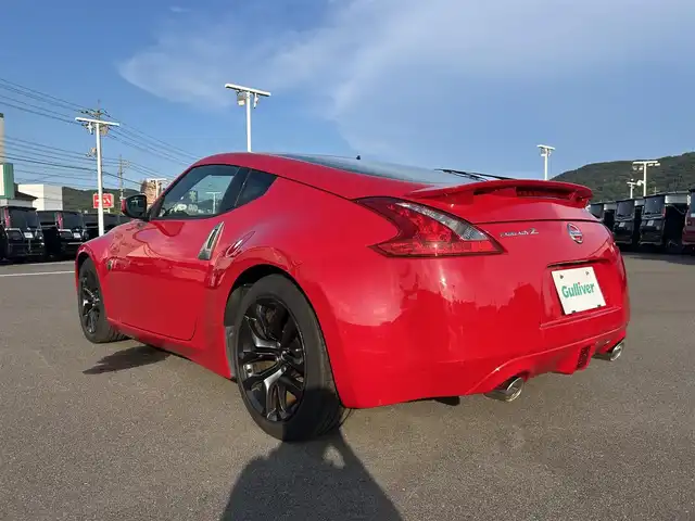 日産 フェアレディ Ｚ 岡山県 2016(平28)年 3.1万km バイブラントレッド 登録時走行距離30449km/カロッツェリアナビ/フルセグTV(AM.FM.CD.DVD.TV.BT)/横滑り防止装置/プッシュスタート/パドルシフト/電動格納ミラー/オートライト/18インチ純正AW/純正フロアマット/オートエアコン