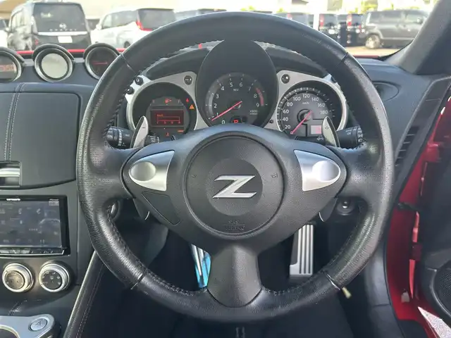 日産 フェアレディ Ｚ 岡山県 2016(平28)年 3.1万km バイブラントレッド 登録時走行距離30449km/カロッツェリアナビ/フルセグTV(AM.FM.CD.DVD.TV.BT)/横滑り防止装置/プッシュスタート/パドルシフト/電動格納ミラー/オートライト/18インチ純正AW/純正フロアマット/オートエアコン