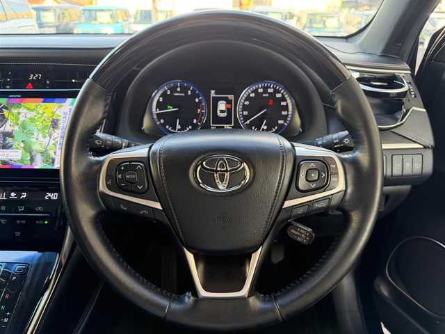 トヨタ ハリアー プレミアム 兵庫県 2018(平30)年 14.1万km ブラック ワンオーナー/社外ナビ/（CD/DVD/BT）/バックカメラ/ETC/サンルーフ/モデリスタエアロ/レーダークルーズコントロール/前後コーナーセンサー/ドライブレコーダー/MTモード付AT/ハーフレザーシート/パワーシート/LEDヘッドライト/オートライト/フォグランプ/電動リアゲート/スマートキー/電動格納ミラー/純正フロアマット/純正ドアバイザー/純正アルミ18インチ/取扱説明書・保証書