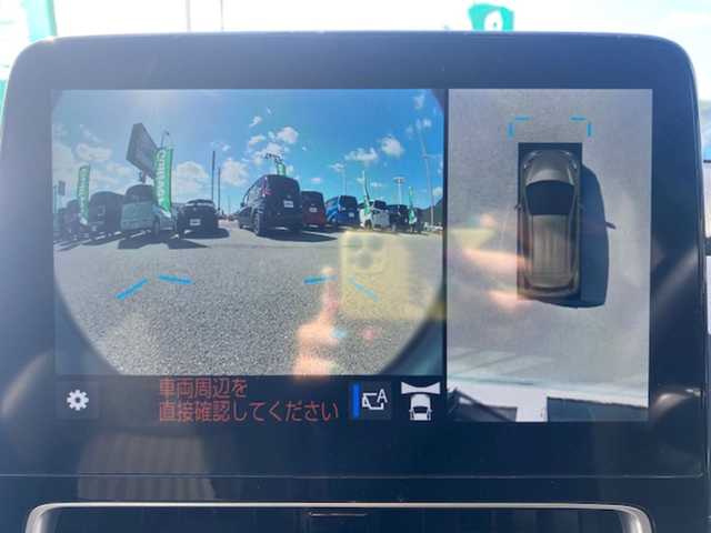 トヨタ アクア Z 兵庫県 2022(令4)年 5.5万km シルバーM 純正10.5型ナビ/バックカメラ/ビルトインETC2.0/レーダークルーズコントロール/コーナーセンサー/セーフティセンス/・衝突被害軽減ブレーキ/・車線逸脱防止支援システム/・オートマチックハイビーム/・標識認識システム/前後パーキングサポートブレーキ/LEDヘッドランプ/革巻きステアリング/ステアリングヒーター/ハーフレザーシート/前席シートヒーター/運転席パワーシート/純正16インチアルミホイール/スマートキー/エンジンプッシュスタート/禁煙車