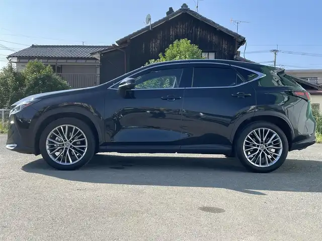レクサス ＮＸ 250 バージョンL 福岡県 2022(令4)年 6.8万km 黒 純正メーカーナビ/Bluetooth/フルセグテレビ/シートヒーター/ベンチレーション/サンルーフ/パワーバックドア/社外ドライブレコーダー前後/クルーズコントロール/パワーシート/全方位モニター/オートブレーキホールド/純正フロアマット/ETC2.0/ドアバイザー