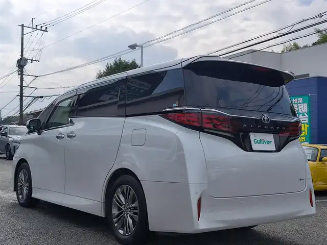 トヨタ アルファードハイブリット Z 熊本県 2023(令5)年 3.1万km プラチナホワイトパールマイカ ワンオーナー/左右独立ムーンルーフ/純正ディスプレイオーディオナビ/【フルセグTV/BT/HDMI】/全方位カメラ/純正フリップダウンモニター/デジタルインナーミラー/トヨタチームメイト/トヨタセーフティセンス/前後ドライブレコーダー/置くだけ充電/純正18インチAW/黒革シート/D/Nパワーシート（D席メモリ付）/D/Nシートヒーター/D/Nシートクーラー/後席シートヒーター/後席シートクーラー/ステアリングヒーター/パドルシフト/ビルトインETC2.0/スペアキー