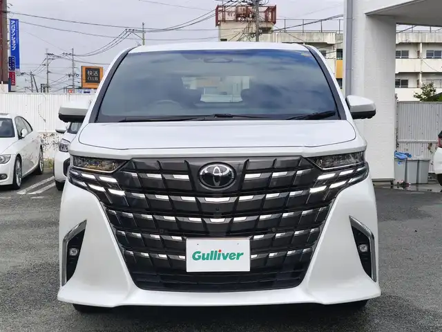トヨタ アルファードハイブリット Z 熊本県 2023(令5)年 3.1万km プラチナホワイトパールマイカ ワンオーナー/左右独立ムーンルーフ/純正ディスプレイオーディオナビ/【フルセグTV/BT/HDMI】/全方位カメラ/純正フリップダウンモニター/デジタルインナーミラー/トヨタチームメイト/トヨタセーフティセンス/前後ドライブレコーダー/置くだけ充電/純正18インチAW/黒革シート/D/Nパワーシート（D席メモリ付）/D/Nシートヒーター/D/Nシートクーラー/後席シートヒーター/後席シートクーラー/ステアリングヒーター/パドルシフト/ビルトインETC2.0/スペアキー