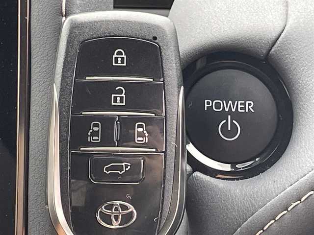 トヨタ ヴェルファイア ハイブリット Z プレミア 兵庫県 2023(令5)年 0.8万km プラチナホワイトパールマイカ 純正オーディオナビ/置き換え充電/電動リアゲート/ユニバーサルステップ/デジタルインナーミラー/両側パワースライドドア/メモリ付きパワーシート/ツインムーンルーフ/ステアリングヒーター/シートヒーター/エアーシート/アラウンドビューモニター/純正フロアマット/Bluetooth接続/フルセグTV
