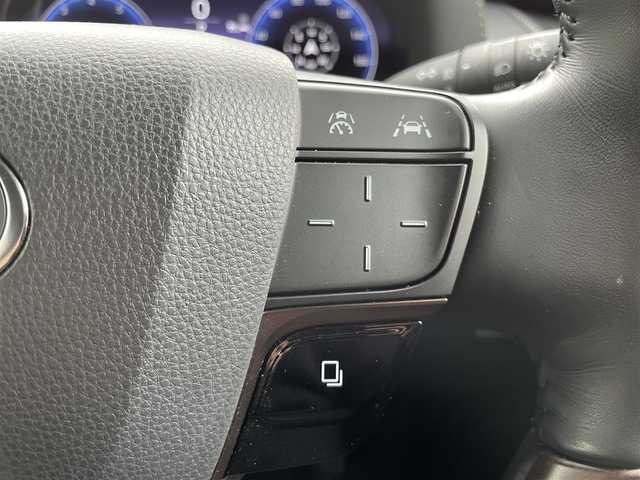 トヨタ ヴェルファイア ハイブリット Z プレミア 兵庫県 2023(令5)年 0.8万km プラチナホワイトパールマイカ 純正オーディオナビ/置き換え充電/電動リアゲート/ユニバーサルステップ/デジタルインナーミラー/両側パワースライドドア/メモリ付きパワーシート/ツインムーンルーフ/ステアリングヒーター/シートヒーター/エアーシート/アラウンドビューモニター/純正フロアマット/Bluetooth接続/フルセグTV