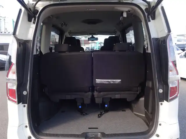 日産 セレナ e－パワー ハイウェイスター V 山形県 2021(令3)年 5.9万km ブリリアントホワイトパール 衝突被害軽減システム/ワンオーナー/純正メモリナビ/　　【CD DVD BT フルセグ USB】/アラウンドビューモニター/両側パワースライドドア/レーダークルーズコントロール/LEDオートヘッドライト/純正15インチアルミホイール/ドライブレコーダー/ステアリングスイッチ/インテリジェントルームミラー/電動格納ウィンカーミラー/フォグランプ/スマートキー×2/ETC