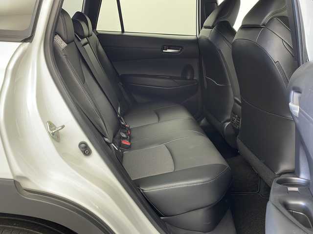 トヨタ カローラ クロス ハイブリッド Z 栃木県 2024(令6)年 3.5万km プラチナホワイトパールマイカ 純正ナビ/（BT/フルセグ/AM/FM/ミラーリング）/全周囲カメラ/衝突軽減システム/レーダークルーズコントロー/車線逸脱抑制機能/横滑り防止/クリアランナソー/ブラインドスポットモニター/電動リアゲート/パーキングサポート/前席シートヒーター/ビルトインETC2.0/電動格納ミラー/ステアリングスイッチ/純正アルミホイール/純正フロアマット/プッシュスタート/スマートキー/スペアキー