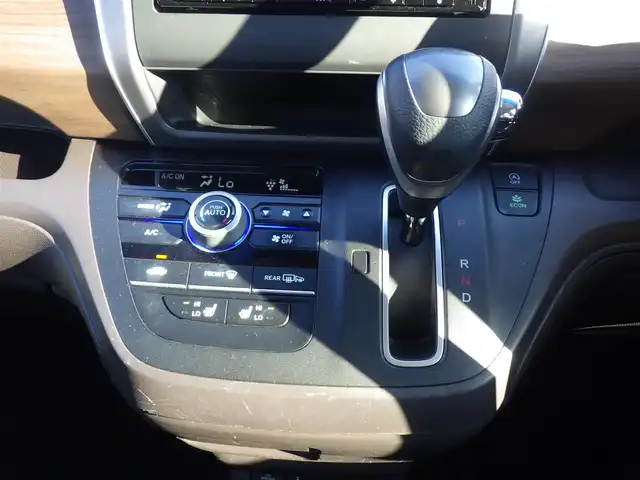 ホンダ フリード G ホンダセンシング 千葉県 2020(令2)年 6.4万km シーグラスブルーパール ホンダセンシング/・衝突軽減ブレーキ（CMBS）/・車線維持支援システム（LKAS）/・アダプティブクルーズコントロール（ACC）/・誤発進抑制機能/・後方誤発進抑制機能/両側パワースライドドア/前席シートヒーター/純正メモリーナビ/地デジTV/【DVD/CD再生機能　Bluetooth接続】/バックカメラ/ETC/ウインカーミラー/リアコーナーセンサー/Honda スマートキー