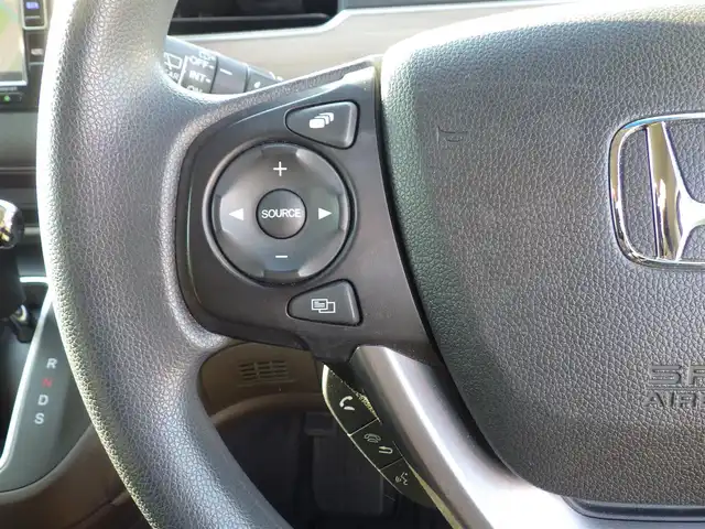 ホンダ フリード G ホンダセンシング 千葉県 2020(令2)年 6.4万km シーグラスブルーパール ホンダセンシング/・衝突軽減ブレーキ（CMBS）/・車線維持支援システム（LKAS）/・アダプティブクルーズコントロール（ACC）/・誤発進抑制機能/・後方誤発進抑制機能/両側パワースライドドア/前席シートヒーター/純正メモリーナビ/地デジTV/【DVD/CD再生機能　Bluetooth接続】/バックカメラ/ETC/ウインカーミラー/リアコーナーセンサー/Honda スマートキー