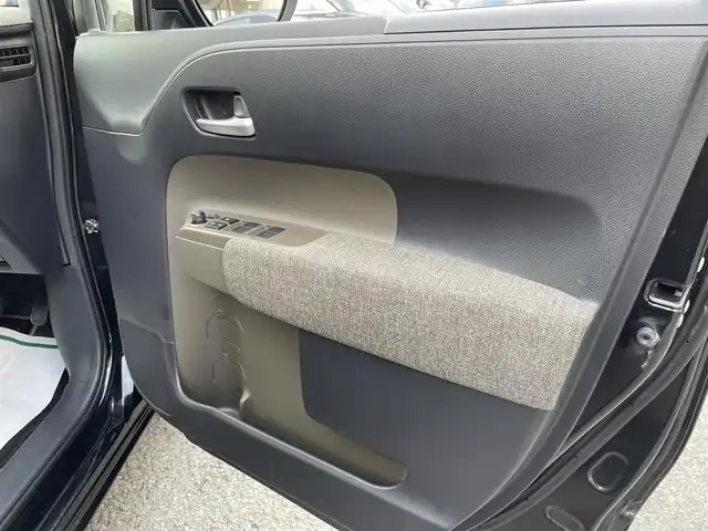 トヨタ シエンタ ハイブリッド Z 和歌山県 2023(令5)年 3.3万km ブラック ワンオーナー/PCS・LDA・PKSB・BSM・RCTA/純正メーカーナビ・フルセグTV・USB・Bluetooth/バックカメラ/両側パワースライドドア/レーダークルーズコントロール/クリアランスソナー/サイドミラーヒーター/セカンドシートCタイプ端子/スマートキー/スペアキー/保証書/取扱説明書