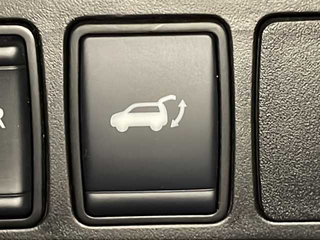 日産 エクストレイル 20X 広島県 2019(平31)年 4.5万km ブリリアントホワイトパール 純正ナビ/電動リアゲート/ＥＴＣ/フルセグ/ＬＥＤヘッドライト/コーナーセンサー/レーンキープアシスト/オートマチックハイビーム/ダウンヒルアシスト/ステアリングスイッチ/プッシュスタート/フォグランプ/エアバッグ(運転席/助手席)/純正18インチアルミホイール(225/60/R18)