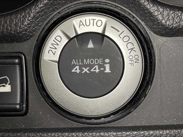 日産 エクストレイル 20X 広島県 2019(平31)年 4.5万km ブリリアントホワイトパール 純正ナビ/電動リアゲート/ＥＴＣ/フルセグ/ＬＥＤヘッドライト/コーナーセンサー/レーンキープアシスト/オートマチックハイビーム/ダウンヒルアシスト/ステアリングスイッチ/プッシュスタート/フォグランプ/エアバッグ(運転席/助手席)/純正18インチアルミホイール(225/60/R18)