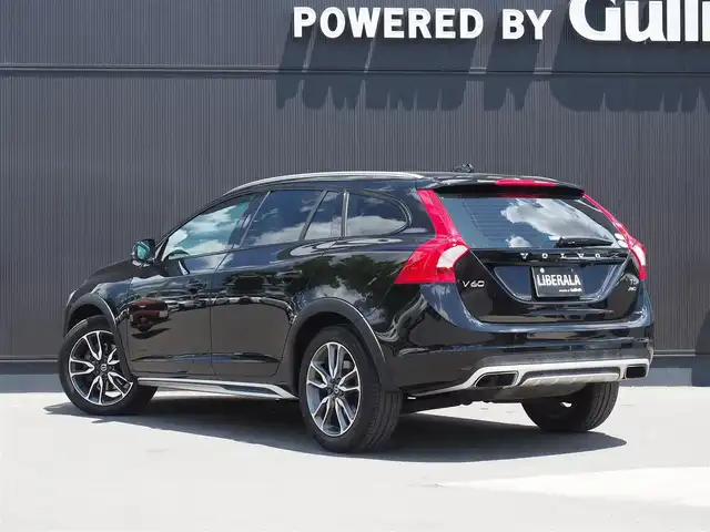 ボルボ ｖ６０ クロスカントリー T5 Awd Se 17年式 平成29年式 オニキスブラックp Id 中古車検索のガリバー
