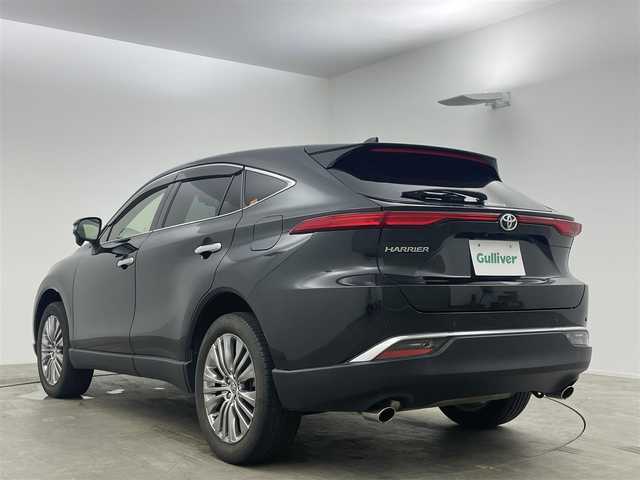 トヨタ ハリアー Z 岡山県 2020(令2)年 5.7万km プレシャスブラックパール パノラマルーフ/ＪＢＬプレミアムサウンド/純正１２．３インチナビ/【Bluetooth/フルセグTV/USB/AUX】/合皮ハーフレザー/衝突軽減ブレーキシステム/追従型クルーズコントロール/バックカメラ/ビルトインＥＴＣ２．０/ＬＥＤヘッドライト/オートハイビーム/デジタルインナーミラー/ワイヤレス充電/ドアミラーヒーター/ブラインドスポットモニター/ISOFIX/ステアリングスイッチ/ヘッドアップディスプレイ/チルトステアリング/シートリフター/スマートキー×2/取扱説明書/ナビ取扱説明書