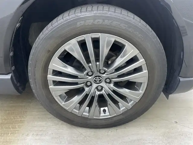 トヨタ ハリアー Z 岡山県 2020(令2)年 5.7万km プレシャスブラックパール パノラマルーフ/ＪＢＬプレミアムサウンド/純正１２．３インチナビ/【Bluetooth/フルセグTV/USB/AUX】/合皮ハーフレザー/衝突軽減ブレーキシステム/追従型クルーズコントロール/バックカメラ/ビルトインＥＴＣ２．０/ＬＥＤヘッドライト/オートハイビーム/デジタルインナーミラー/ワイヤレス充電/ドアミラーヒーター/ブラインドスポットモニター/ISOFIX/ステアリングスイッチ/ヘッドアップディスプレイ/チルトステアリング/シートリフター/スマートキー×2/取扱説明書/ナビ取扱説明書