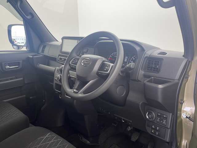 ダイハツ アトレー バン RS 栃木県 2022(令4)年 2.6万km オフビートカーキM 純正メモリナビ【NMZL-W72D】/(DVD/フルセグTV/Bluetooth/USB/MSV)/バックカメラ/ビルトインETC2.0/両側パワースライドドア/前方ドライブレコーダー/デジタルインナーミラー/横滑り防止機能/レーンアシスト/衝突軽減ブレーキ/LEDヘッドライト/レーダークルーズコントロール/電動格納ミラー/ステアリングスイッチ/プッシュスタート/スマートキー