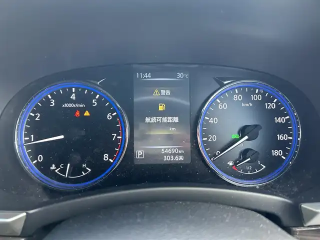 日産 エルグランド 250ハイウェイスターS 東京都 2015(平27)年 5.5万km ブリリアントホワイトパール ワンオーナー/純正メモリナビ/　フルセグTV/CD・DVD/Bluetooth/AM・FM/AUX/アラウンドビューモニター/クルーズコントロール/コーナーセンサー/ビルトインETC/パワーバックドア/センターデフロック/カーテンエアバック/ステアリングスイッチ/純正18インチアルミホイール/横滑り防止装置/純正LEDヘッドライト/フォグランプ/ドアバイザー/ウインカーミラー/プッシュスタート/スマートキー/電動格納ミラー/純正フロアマット/保証書/点検記録簿/取扱説明書