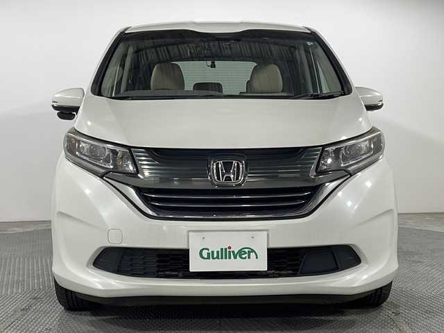 ホンダ フリード ハイブリット G ホンダセンシング 広島県 2018(平30)年 4.6万km ホワイトオーキッドパール 純正9型ナビ/両側パワースライドドア/バックカメラ/ホンダセンシング/・衝突軽減ブレーキ/・レーンキープアシスト/・レーダークルーズコントロール/・誤発進抑制機能/LEDヘッドランプ/ETC/デジタルミラー型ドラレコ