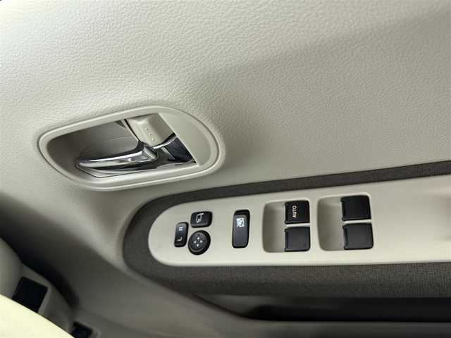 スズキ ラパン ＬＣ X 愛知県 2022(令4)年 3万km フォーンベージュメタリック/アーバンブラウン 2トーン 純正ディスプレイオーディオ/・Bluetooth/・Applecarplay/・AM/FM/ETC/バックカメラ/シートヒーター（D+N)/衝突軽減ブレーキ/LEDヘッドライト/オートライト/スマートキー/純正14インチAW/純正フロアマット/USB/スペアキー/ディライト