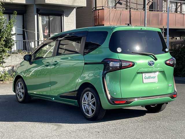 トヨタ シエンタ ハイブリッド G 東京都 2016(平28)年 7万km グリーンマイカM 純正SDナビ/【フルセグ・DVD再生可・CD・Bluetooth】/バックカメラ/ETC2.0/両側パワースライドドア/Toyota Safety Sense P/【プリクラッシュセーフティシステム・レーンディパーチャーアラート・オートマチックハイビーム・先行車発進お知らせ】/踏み間違い防止装置/横滑り防止機能/オートライト/前席シートヒーター/ステアリングスイッチ/フォグランプ/プッシュスタート/スマートキー/スペアキーあり/純正フロアマット/ドアバイザー/新車保証書/取扱説明書