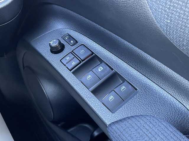 トヨタ シエンタ ハイブリッド G 東京都 2016(平28)年 7万km グリーンマイカM 純正SDナビ/【フルセグ・DVD再生可・CD・Bluetooth】/バックカメラ/ETC2.0/両側パワースライドドア/Toyota Safety Sense P/【プリクラッシュセーフティシステム・レーンディパーチャーアラート・オートマチックハイビーム・先行車発進お知らせ】/踏み間違い防止装置/横滑り防止機能/オートライト/前席シートヒーター/ステアリングスイッチ/フォグランプ/プッシュスタート/スマートキー/スペアキーあり/純正フロアマット/ドアバイザー/新車保証書/取扱説明書