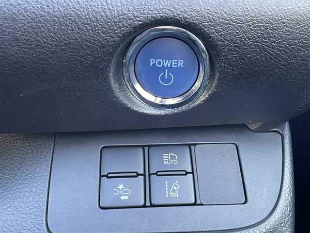 トヨタ シエンタ ハイブリッド G 東京都 2016(平28)年 7万km グリーンマイカM 純正SDナビ/【フルセグ・DVD再生可・CD・Bluetooth】/バックカメラ/ETC2.0/両側パワースライドドア/Toyota Safety Sense P/【プリクラッシュセーフティシステム・レーンディパーチャーアラート・オートマチックハイビーム・先行車発進お知らせ】/踏み間違い防止装置/横滑り防止機能/オートライト/前席シートヒーター/ステアリングスイッチ/フォグランプ/プッシュスタート/スマートキー/スペアキーあり/純正フロアマット/ドアバイザー/新車保証書/取扱説明書