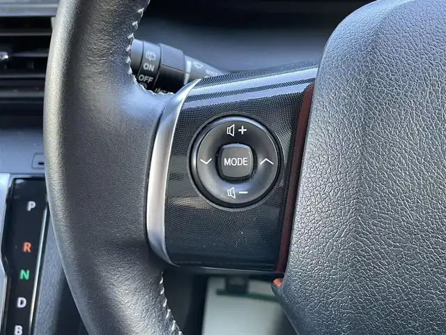 トヨタ シエンタ ハイブリッド G 東京都 2016(平28)年 7万km グリーンマイカM 純正SDナビ/【フルセグ・DVD再生可・CD・Bluetooth】/バックカメラ/ETC2.0/両側パワースライドドア/Toyota Safety Sense P/【プリクラッシュセーフティシステム・レーンディパーチャーアラート・オートマチックハイビーム・先行車発進お知らせ】/踏み間違い防止装置/横滑り防止機能/オートライト/前席シートヒーター/ステアリングスイッチ/フォグランプ/プッシュスタート/スマートキー/スペアキーあり/純正フロアマット/ドアバイザー/新車保証書/取扱説明書