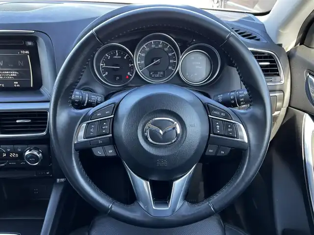 マツダ ＣＸ－５ XD Lパッケージ 道央・札幌 2016(平28)年 8.7万km ソニックシルバーM ４WD/BOSEサウンドシステム/純正SDナビ/BT/DVD/フルセグ/衝突被害軽減ブレーキ/横滑り防止装置/レーダークルーズコントロール/レーンキープアシスト/クリアランスソナー/ブラインドスポットモニター/バックカメラ/サイドカメラ/ビルトインETC/アイドリングストップ/前席パワーシート/D席メモリーシート/全席シートヒーター/レザーシート/革巻きステアリング/ステアリングリモコン/電動パーキング/自動防眩ミラー/MTモード付AT/プッシュスタート/スマートキー/LEDヘッドライト/オートライト/オートマチックハイビーム/フォグランプ/電動格納ミラー/ウィンカーミラー/純正フロアマット/ドアバイザー/スペアキー