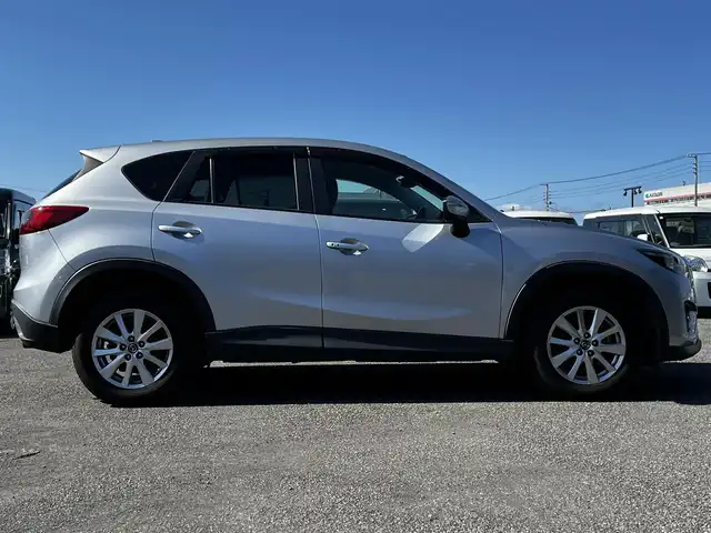 マツダ ＣＸ－５ XD Lパッケージ 道央・札幌 2016(平28)年 8.7万km ソニックシルバーM ４WD/BOSEサウンドシステム/純正SDナビ/BT/DVD/フルセグ/衝突被害軽減ブレーキ/横滑り防止装置/レーダークルーズコントロール/レーンキープアシスト/クリアランスソナー/ブラインドスポットモニター/バックカメラ/サイドカメラ/ビルトインETC/アイドリングストップ/前席パワーシート/D席メモリーシート/全席シートヒーター/レザーシート/革巻きステアリング/ステアリングリモコン/電動パーキング/自動防眩ミラー/MTモード付AT/プッシュスタート/スマートキー/LEDヘッドライト/オートライト/オートマチックハイビーム/フォグランプ/電動格納ミラー/ウィンカーミラー/純正フロアマット/ドアバイザー/スペアキー