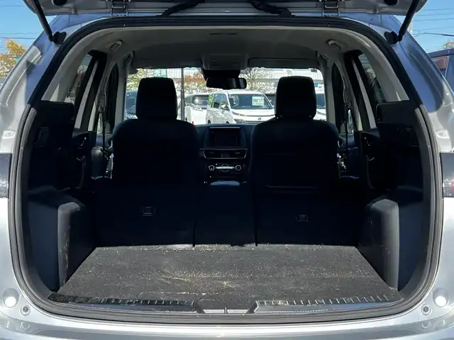 マツダ ＣＸ－５ XD Lパッケージ 道央・札幌 2016(平28)年 8.7万km ソニックシルバーM ４WD/BOSEサウンドシステム/純正SDナビ/BT/DVD/フルセグ/衝突被害軽減ブレーキ/横滑り防止装置/レーダークルーズコントロール/レーンキープアシスト/クリアランスソナー/ブラインドスポットモニター/バックカメラ/サイドカメラ/ビルトインETC/アイドリングストップ/前席パワーシート/D席メモリーシート/全席シートヒーター/レザーシート/革巻きステアリング/ステアリングリモコン/電動パーキング/自動防眩ミラー/MTモード付AT/プッシュスタート/スマートキー/LEDヘッドライト/オートライト/オートマチックハイビーム/フォグランプ/電動格納ミラー/ウィンカーミラー/純正フロアマット/ドアバイザー/スペアキー