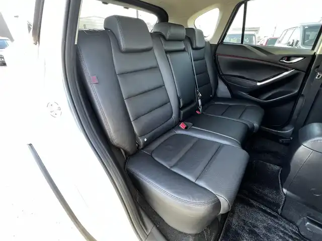 マツダ ＣＸ－５ XD Lパッケージ 道央・札幌 2016(平28)年 8.7万km ソニックシルバーM ４WD/BOSEサウンドシステム/純正SDナビ/BT/DVD/フルセグ/衝突被害軽減ブレーキ/横滑り防止装置/レーダークルーズコントロール/レーンキープアシスト/クリアランスソナー/ブラインドスポットモニター/バックカメラ/サイドカメラ/ビルトインETC/アイドリングストップ/前席パワーシート/D席メモリーシート/全席シートヒーター/レザーシート/革巻きステアリング/ステアリングリモコン/電動パーキング/自動防眩ミラー/MTモード付AT/プッシュスタート/スマートキー/LEDヘッドライト/オートライト/オートマチックハイビーム/フォグランプ/電動格納ミラー/ウィンカーミラー/純正フロアマット/ドアバイザー/スペアキー