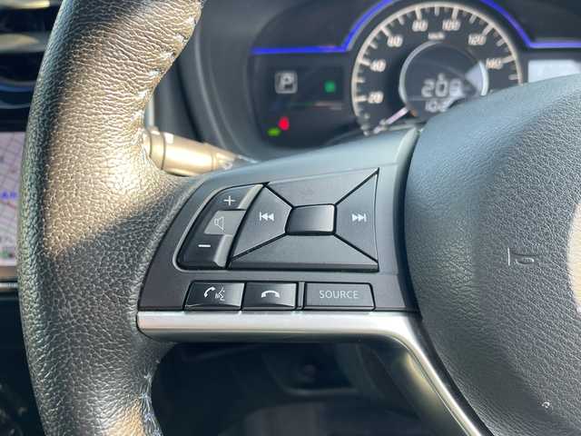 日産 ノート e－パワーオーテック FOUR 道東・釧路十勝 2019(令1)年 6万km ブリリアントホワイトパール 4WD/ワンオーナー/純正SDナビ/・フルセグ/CD/DVD/BT/ラジオ/アラウンドビューカメラ/インテリジェントルームミラー/クルーズコントロール/衝突軽減ブレーキ/レーンキープアシスト/コーナーセンサー/LEDヘッドライト/フォグランプ/純正15インチアルミホイール（サマー2024製）/ETC/フロアマット/ドアバイザー