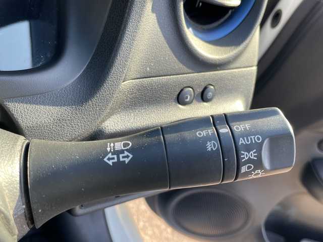 日産 ノート e－パワーオーテック FOUR 道東・釧路十勝 2019(令1)年 6万km ブリリアントホワイトパール 4WD/ワンオーナー/純正SDナビ/・フルセグ/CD/DVD/BT/ラジオ/アラウンドビューカメラ/インテリジェントルームミラー/クルーズコントロール/衝突軽減ブレーキ/レーンキープアシスト/コーナーセンサー/LEDヘッドライト/フォグランプ/純正15インチアルミホイール（サマー2024製）/ETC/フロアマット/ドアバイザー