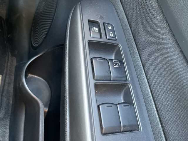 日産 ノート e－パワーオーテック FOUR 道東・釧路十勝 2019(令1)年 6万km ブリリアントホワイトパール 4WD/ワンオーナー/純正SDナビ/・フルセグ/CD/DVD/BT/ラジオ/アラウンドビューカメラ/インテリジェントルームミラー/クルーズコントロール/衝突軽減ブレーキ/レーンキープアシスト/コーナーセンサー/LEDヘッドライト/フォグランプ/純正15インチアルミホイール（サマー2024製）/ETC/フロアマット/ドアバイザー