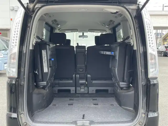 日産 セレナ ハイウェイS G Sハイブリッド 東京都 2013(平25)年 7.3万km スーパーブラック 7インチ純正ナビ/（CD/DVD/フルセグ）/Bluetooth/クルーズコントロール/プッシュスタート/オートライト/シフトロック機能/ETC/純正フロアマット/ドアバイザー/片側パワースライドドア/バックカメラ/社外スタットレスタイヤAR15インチ/盗難防止機能/スペアキー1本/スマートキー/保証書/取扱説明書