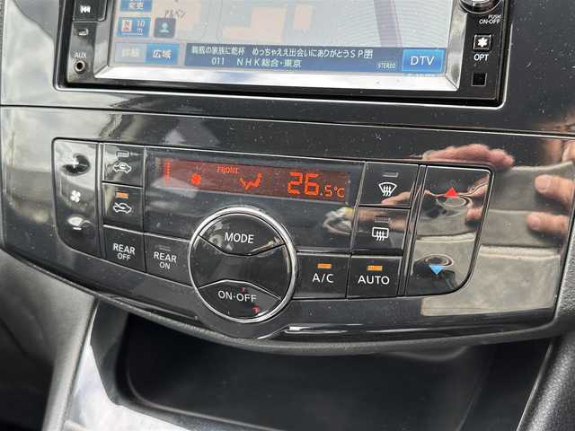 日産 セレナ ハイウェイS G Sハイブリッド 東京都 2013(平25)年 7.3万km スーパーブラック 7インチ純正ナビ/（CD/DVD/フルセグ）/Bluetooth/クルーズコントロール/プッシュスタート/オートライト/シフトロック機能/ETC/純正フロアマット/ドアバイザー/片側パワースライドドア/バックカメラ/社外スタットレスタイヤAR15インチ/盗難防止機能/スペアキー1本/スマートキー/保証書/取扱説明書