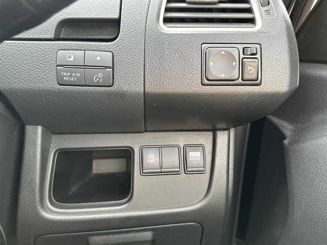 日産 セレナ ハイウェイS G Sハイブリッド 東京都 2013(平25)年 7.3万km スーパーブラック 7インチ純正ナビ/（CD/DVD/フルセグ）/Bluetooth/クルーズコントロール/プッシュスタート/オートライト/シフトロック機能/ETC/純正フロアマット/ドアバイザー/片側パワースライドドア/バックカメラ/社外スタットレスタイヤAR15インチ/盗難防止機能/スペアキー1本/スマートキー/保証書/取扱説明書