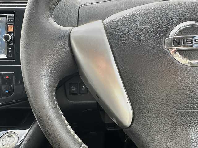 日産 セレナ ハイウェイS G Sハイブリッド 東京都 2013(平25)年 7.3万km スーパーブラック 7インチ純正ナビ/（CD/DVD/フルセグ）/Bluetooth/クルーズコントロール/プッシュスタート/オートライト/シフトロック機能/ETC/純正フロアマット/ドアバイザー/片側パワースライドドア/バックカメラ/社外スタットレスタイヤAR15インチ/盗難防止機能/スペアキー1本/スマートキー/保証書/取扱説明書