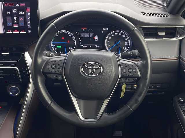 トヨタ ハリアー ハイブリッド Z レザーパッケージ 秋田県 2021(令3)年 4万km プレシャスブラックパール JBLプレミアムサウンドシステム/純正12.3インチナビ/　　BT/USB/フルセグテレビ/パノラミックビューモニター/レザーシート/シートヒーター/ベンチレーション/ステアリングヒーター/パワーバックドア/レーダークルーズコントロール/デジタルインナーミラー/置くだけ充電/ステリングスイッチ/スマートキー/ETC