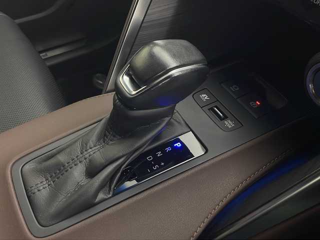 トヨタ ハリアー ハイブリッド Z レザーパッケージ 秋田県 2021(令3)年 4万km プレシャスブラックパール JBLプレミアムサウンドシステム/純正12.3インチナビ/　　BT/USB/フルセグテレビ/パノラミックビューモニター/レザーシート/シートヒーター/ベンチレーション/ステアリングヒーター/パワーバックドア/レーダークルーズコントロール/デジタルインナーミラー/置くだけ充電/ステリングスイッチ/スマートキー/ETC