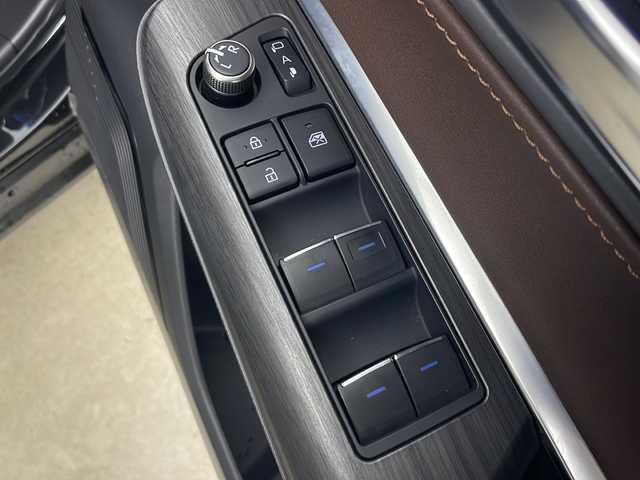 トヨタ ハリアー ハイブリッド Z レザーパッケージ 秋田県 2021(令3)年 4万km プレシャスブラックパール JBLプレミアムサウンドシステム/純正12.3インチナビ/　　BT/USB/フルセグテレビ/パノラミックビューモニター/レザーシート/シートヒーター/ベンチレーション/ステアリングヒーター/パワーバックドア/レーダークルーズコントロール/デジタルインナーミラー/置くだけ充電/ステリングスイッチ/スマートキー/ETC