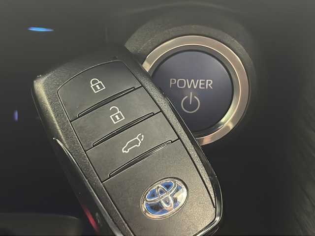 トヨタ ハリアー ハイブリッド Z レザーパッケージ 秋田県 2021(令3)年 4万km プレシャスブラックパール JBLプレミアムサウンドシステム/純正12.3インチナビ/　　BT/USB/フルセグテレビ/パノラミックビューモニター/レザーシート/シートヒーター/ベンチレーション/ステアリングヒーター/パワーバックドア/レーダークルーズコントロール/デジタルインナーミラー/置くだけ充電/ステリングスイッチ/スマートキー/ETC