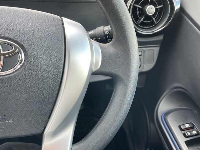 トヨタ アクア S 富山県 2015(平27)年 2.1万km ブラックマイカ 純正SDナビ/型式NSCP-W64/【ＣＤ／ＢＴ／ＡＭ／ＦＭ／ワンセグＴＶ】/ビルトインＥＴＣ　/スマートキー　/横滑り防止装置　/盗難防止装置　/アンチロックブレーキシステム　/オートライト　/フォグランプ　/純正キセノンヘッドライト　/エンジンスタートボタン　/スペアキー/オートエアコン/取扱説明書/ナビ取扱説明書