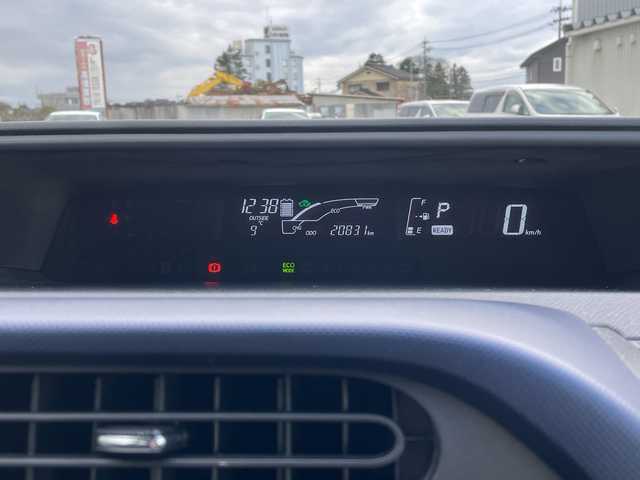 トヨタ アクア S 富山県 2015(平27)年 2.1万km ブラックマイカ 純正SDナビ/型式NSCP-W64/【ＣＤ／ＢＴ／ＡＭ／ＦＭ／ワンセグＴＶ】/ビルトインＥＴＣ　/スマートキー　/横滑り防止装置　/盗難防止装置　/アンチロックブレーキシステム　/オートライト　/フォグランプ　/純正キセノンヘッドライト　/エンジンスタートボタン　/スペアキー/オートエアコン/取扱説明書/ナビ取扱説明書