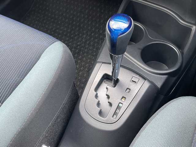 トヨタ アクア S 富山県 2015(平27)年 2.1万km ブラックマイカ 純正SDナビ/型式NSCP-W64/【ＣＤ／ＢＴ／ＡＭ／ＦＭ／ワンセグＴＶ】/ビルトインＥＴＣ　/スマートキー　/横滑り防止装置　/盗難防止装置　/アンチロックブレーキシステム　/オートライト　/フォグランプ　/純正キセノンヘッドライト　/エンジンスタートボタン　/スペアキー/オートエアコン/取扱説明書/ナビ取扱説明書